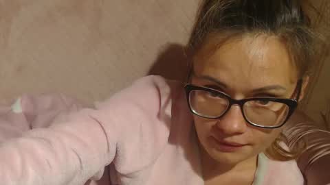 say meow and send tip  online show from October 15, 6:21 pm