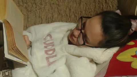 say meow and send tip  online show from January 16, 9:40 pm