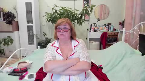 Flowerlower online show from October 3, 6:57 pm