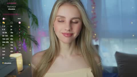 Adeline online show from January 30, 9:04 am