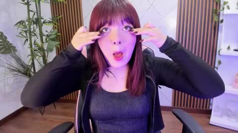  FLUFFY BUBBLE  online show from February 12, 4:12 am