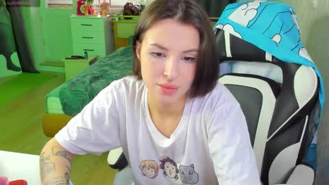 folinskaayaa online show from February 18, 6:12 am