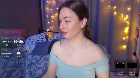 Julia online show from December 7, 11:34 pm