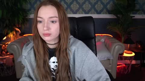 Maya online show from April 9, 1:16 pm