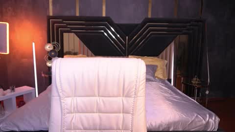 Kate online show from October 25, 8:15 pm