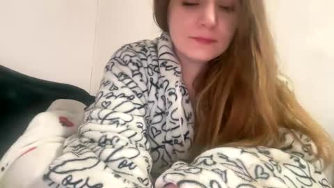 francescafey online show from January 14, 8:31 am