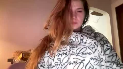 francescafey online show from January 30, 9:04 am