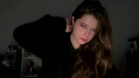 francescafey online show from October 18, 1:03 pm