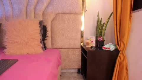 francheska121 online show from December 5, 8:32 pm