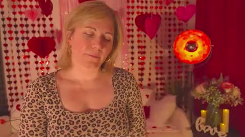 Louise or Lou 3 online show from February 16, 7:38 pm