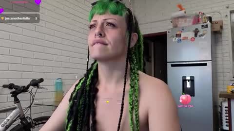 freyaa_sorceress online show from September 29, 8:58 pm