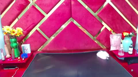 freyja_naugthy online show from March 6, 12:30 pm