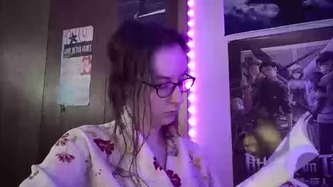 FreyaTheGemini online show from September 19, 9:25 pm