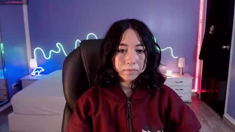 frida_lassi_ online show from February 24, 11:52 am