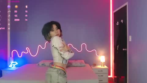 frida_lassi_ online show from March 5, 12:33 pm