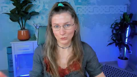 Frida Tander online show from January 24, 9:06 am