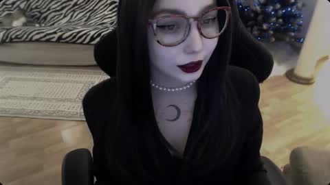 Lilith online show from December 15, 11:48 am