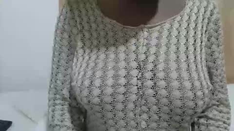 fruity28 online show from December 3, 5:43 am