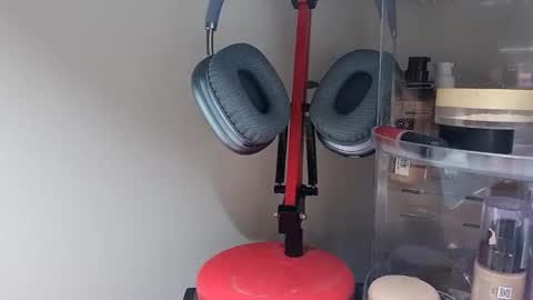 Demian online show from February 22, 5:52 am