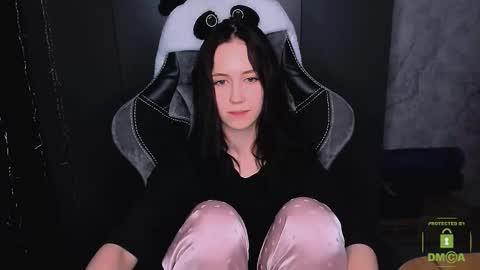 Eva online show from November 21, 3:36 pm