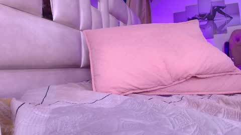 gabriela online show from September 10, 8:20 pm