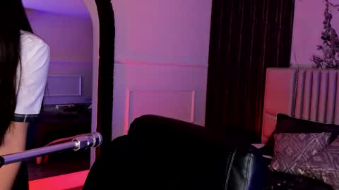 Gabriela Kassi online show from February 1, 4:33 am