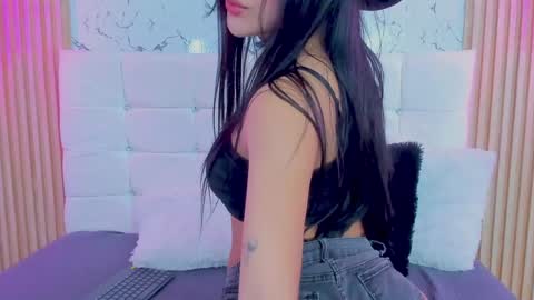 Gabriela Evans MS online show from January 21, 9:46 pm