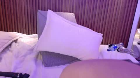 gabyrose9 online show from February 9, 8:55 pm