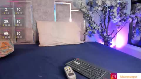 gabyyjones online show from November 18, 11:55 am