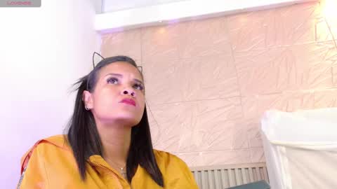 gaviluc_ online show from October 7, 11:14 am