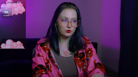 Vi online show from November 14, 9:48 pm