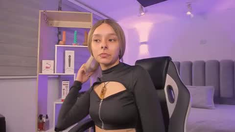 Gemma online show from December 15, 5:01 am