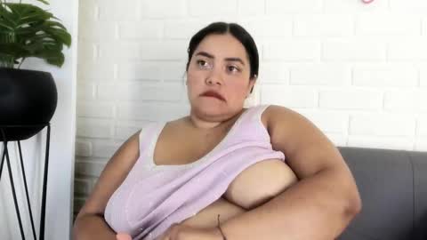 geminis muentes online show from November 19, 7:25 pm