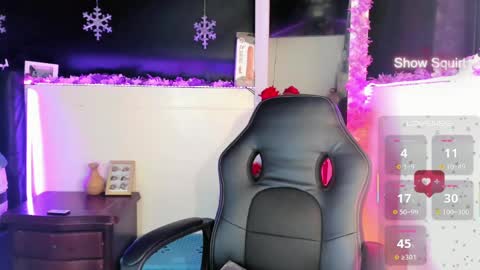 georgina_moschino online show from February 13, 12:35 am