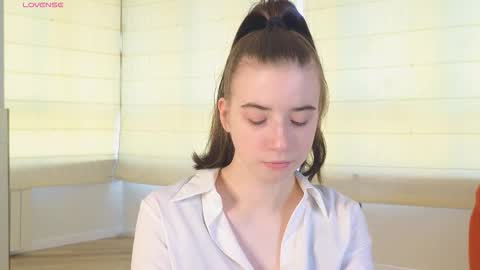 My name is Kelly online show from September 18, 3:05 am