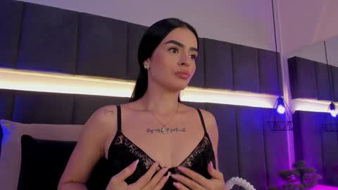 Kendal  online show from February 7, 10:52 pm