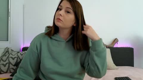 Nadine online show from February 2, 5:04 pm