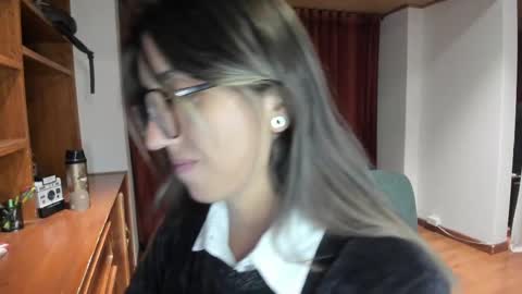 andy online show from March 5, 1:52 am