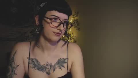 ghoticspectre online show from February 19, 4:50 pm