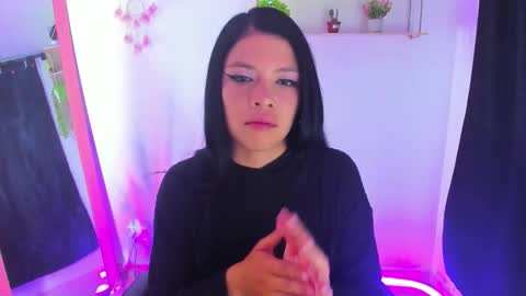 giaaaa   online show from February 28, 2:22 am