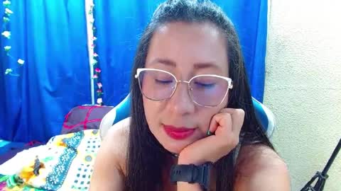 Gia  online show from April 13, 10:21 pm