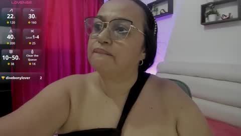 nahomi online show from October 24, 5:31 pm