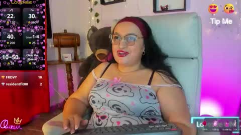 nahomi online show from February 18, 12:32 am