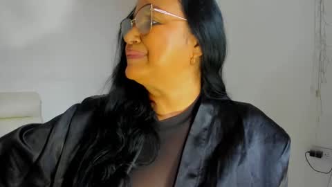 nahomi online show from March 5, 9:39 pm