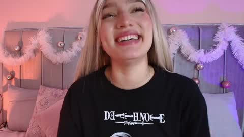 Gia online show from December 30, 11:48 am