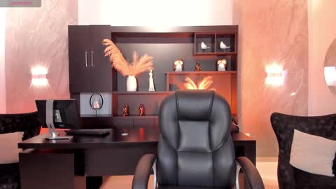 Gia Ferrera online show from January 13, 7:40 pm