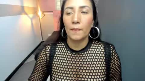 G I A  FOX online show from February 11, 1:30 pm