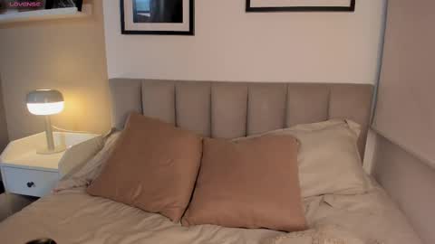 GIGI online show from September 19, 4:55 am