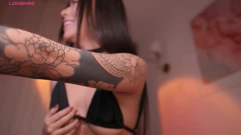 GIGI online show from October 10, 11:31 pm