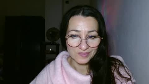 GinaONeon online show from January 17, 9:39 pm